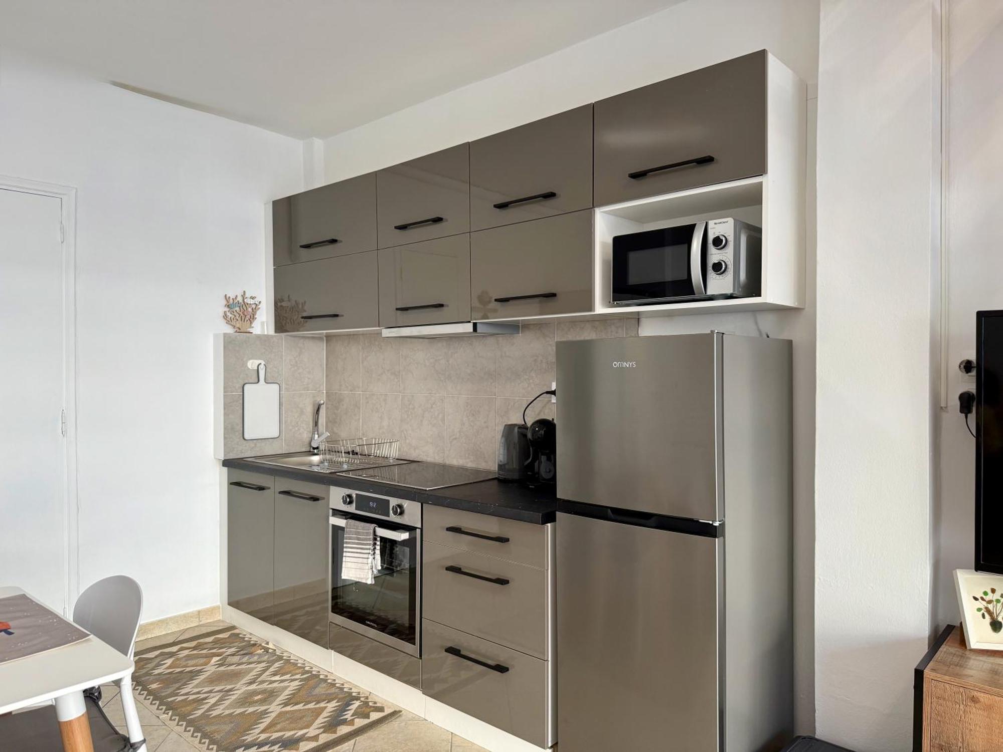 Polikseni Orfanidou Apartment *